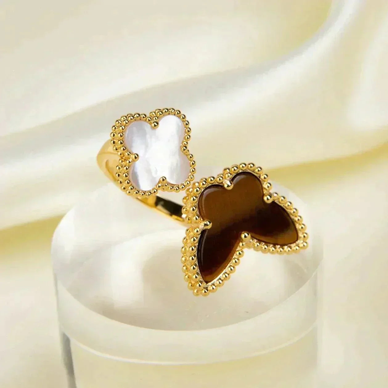 ¡®Dream¡¯LUCKY BETWEEN THE FINGER RING