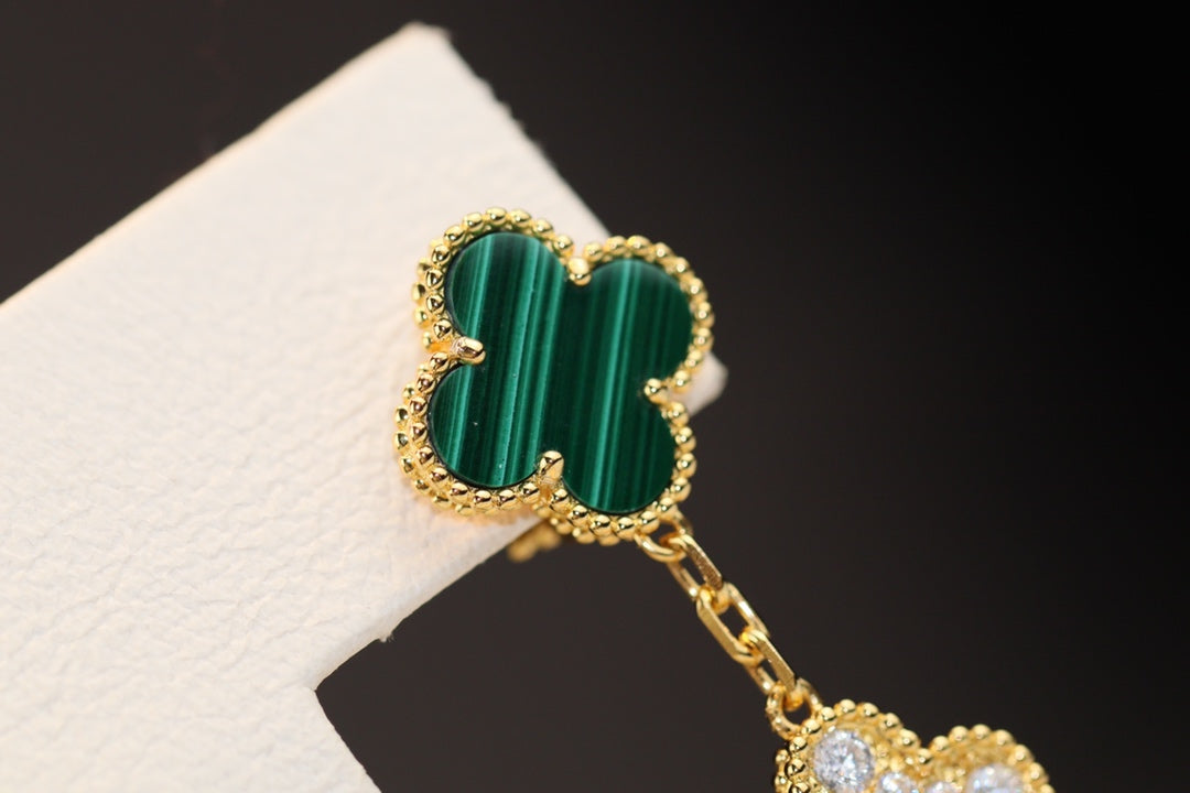 ¡®Dream¡¯CLOVER EARRINGS GOLD MALACHITE DIAMOND 3 MOTIF