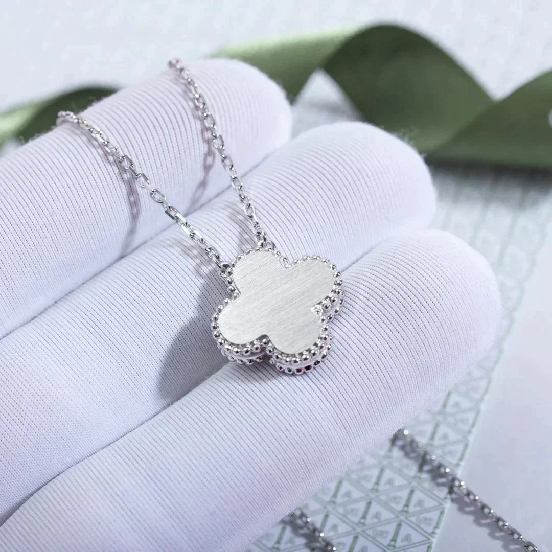 ¡®Dream¡¯CLOVER  15MM DIAMOND LASER NECKLACE SILVER