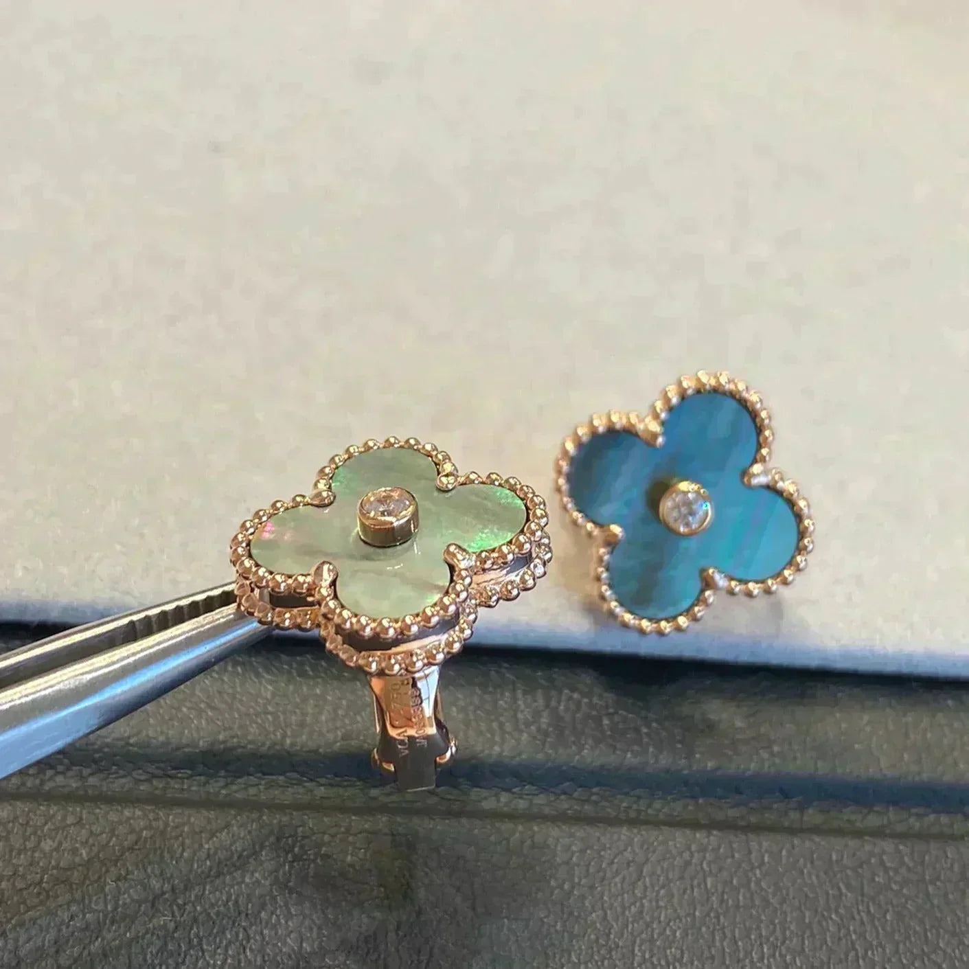 ¡®Dream¡¯CLOVER MEDIUM 1 MOTIFS GRAY MOP  DIAMOND EARRINGS