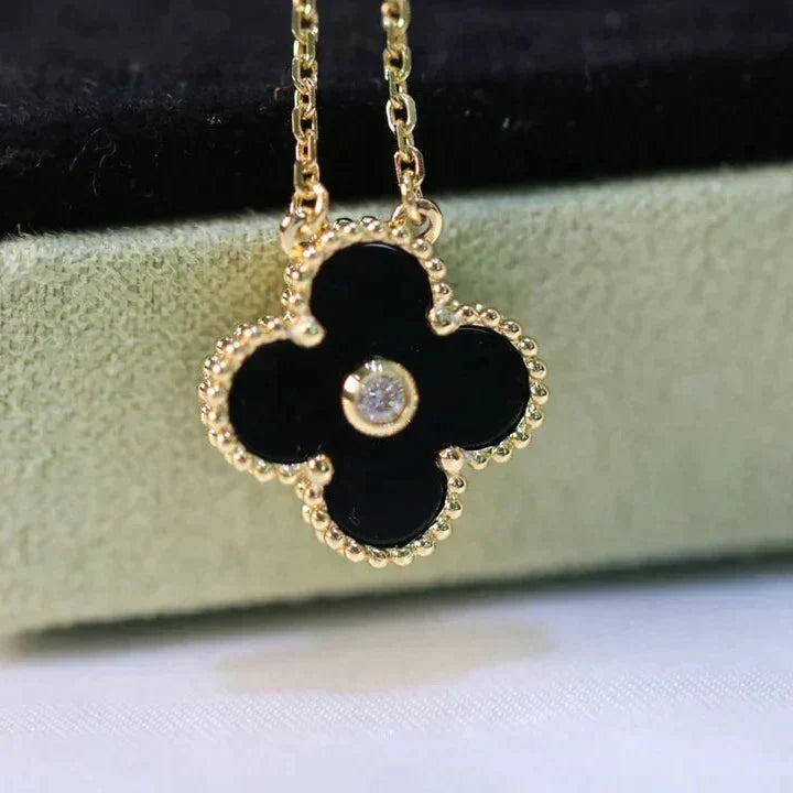 ¡®Dream¡¯CLOVER 15MM DIAMOND ONYX NECKLACE