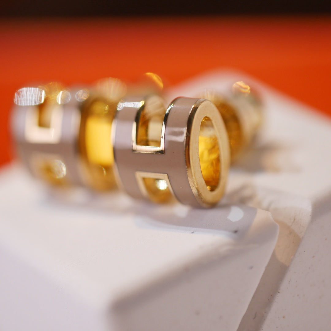 ¡®Dream¡¯MINI POP H GOLD EARRINGS GREY