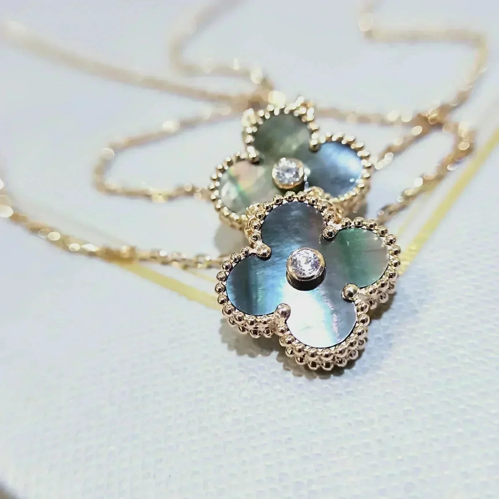 ¡®Dream¡¯CLOVER 15MM DIAMOND AND MOTHER-OF-GREY NECKLACE
