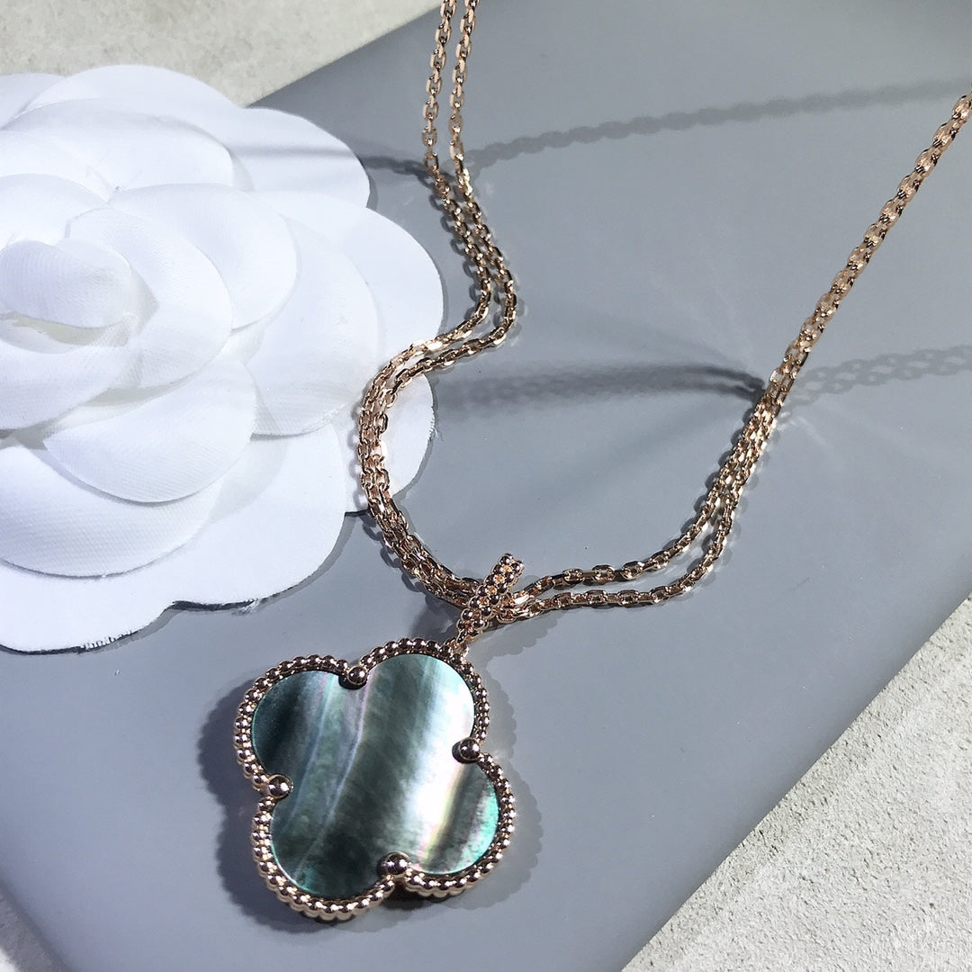 ¡®Dream¡¯CLOVER 25MM GOLD DARK MOP BIG CLOVER NECKLACE