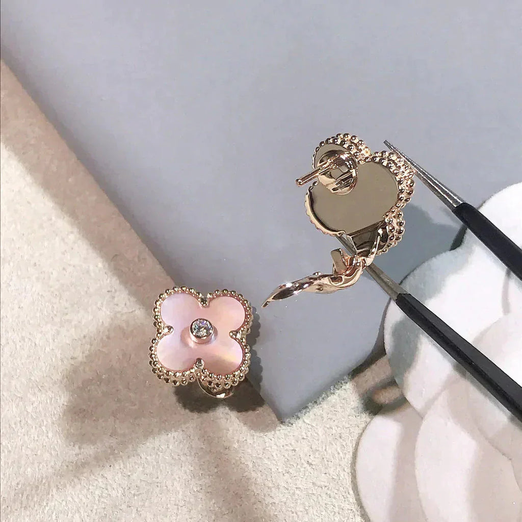 ¡®Dream¡¯CLOVER MEDIUM 1 MOTIFS  PINK MOP DIAMOND EARRINGS