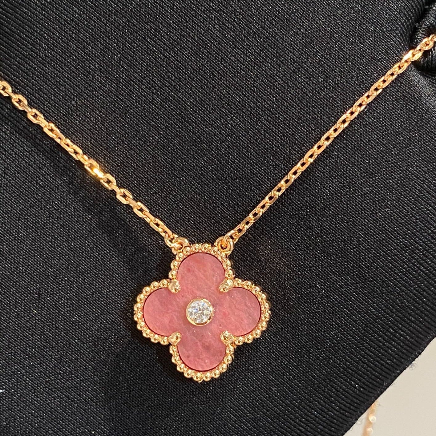 ¡®Dream¡¯CLOVER 15MM DIAMOND RHODONITE NECKLACE