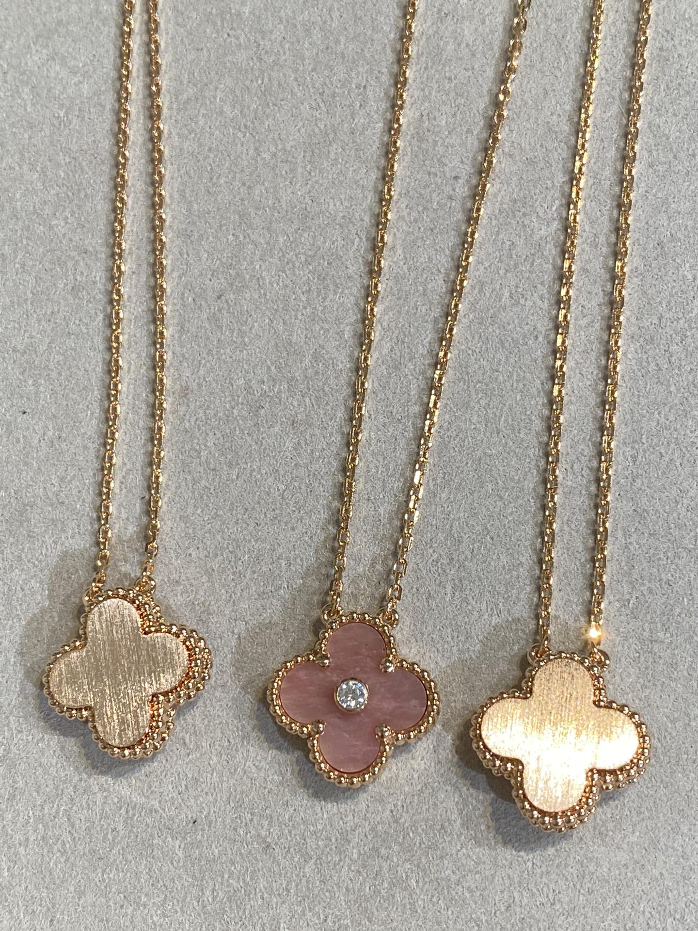 ¡®Dream¡¯CLOVER 15MM DIAMOND RHODONITE NECKLACE