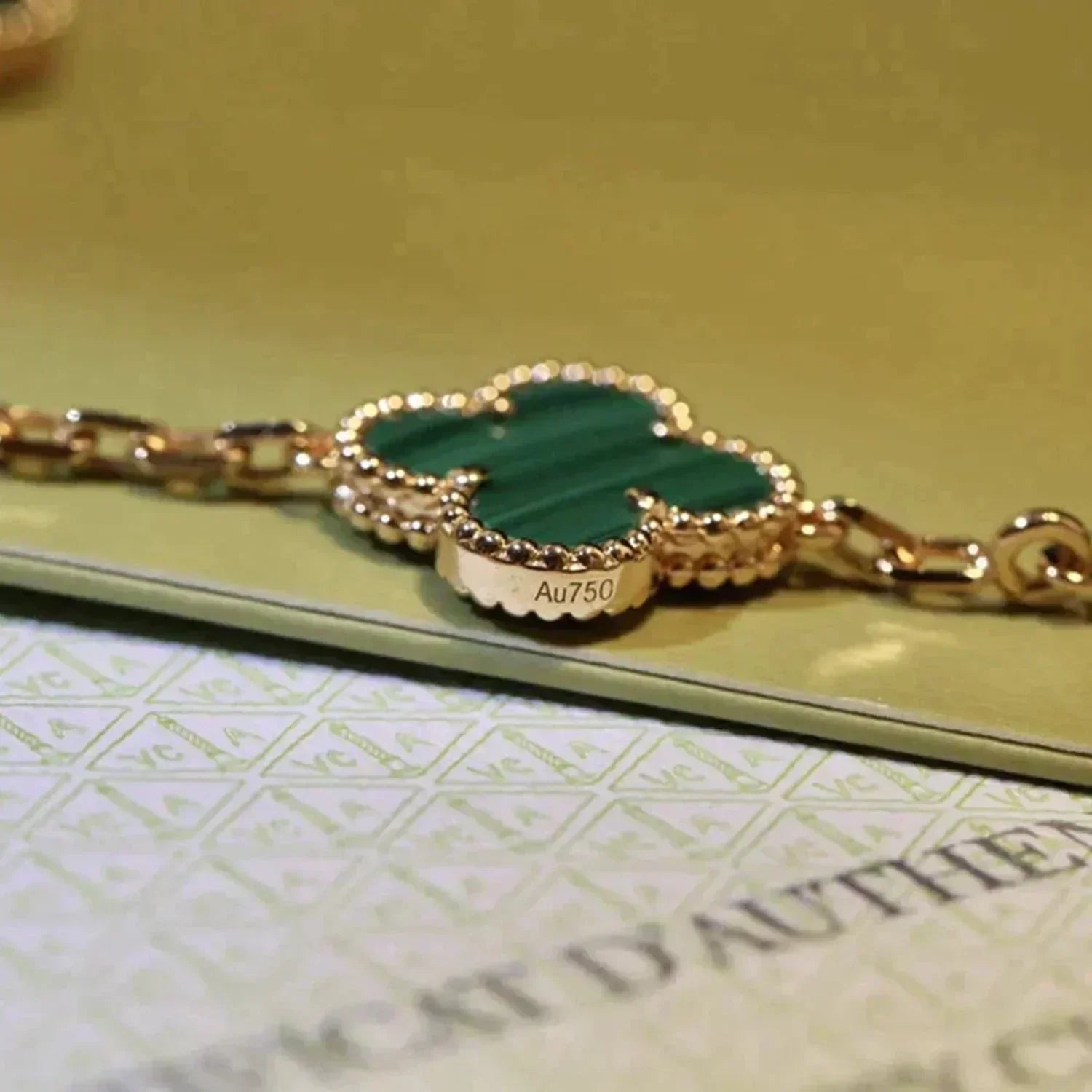 [Dream]New  CLOVER 5 MOTIF MALACHITE BRACELET COLLECTION