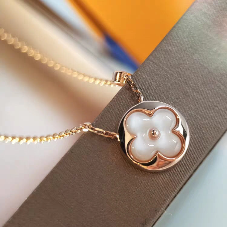 ¡®Dream¡¯SUN MOP GOLD 1 DIAMOND NECKLACE