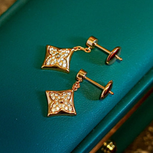 ¡®Dream¡¯STAR DIAMONDS EARRINGS GOLD