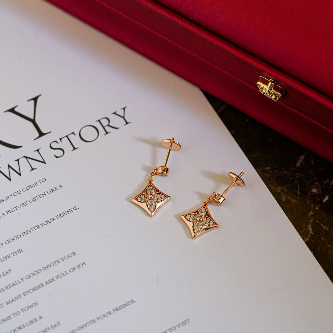 ¡®Dream¡¯STAR DIAMONDS EARRINGS GOLD