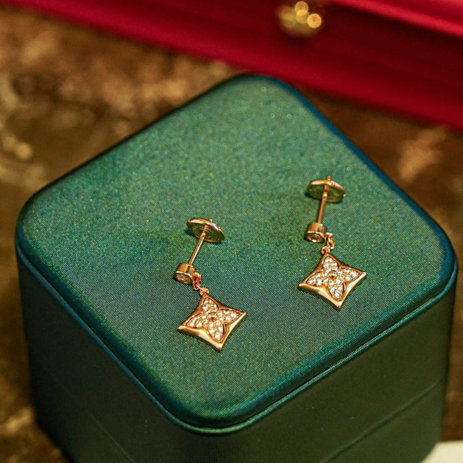 ¡®Dream¡¯STAR DIAMONDS EARRINGS GOLD