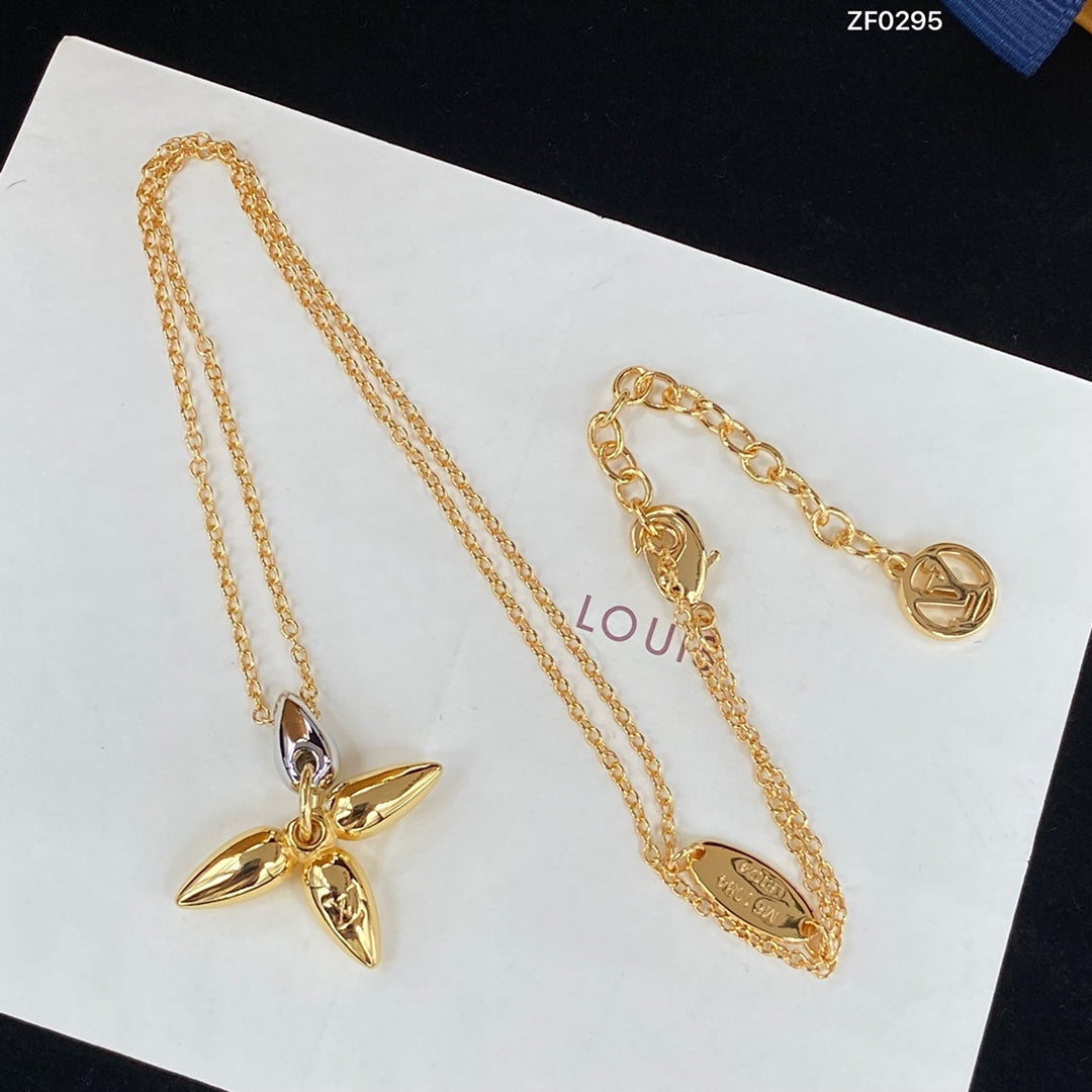¡®Dream¡¯LOUISETTE PEDANT GOLD NECKLACE