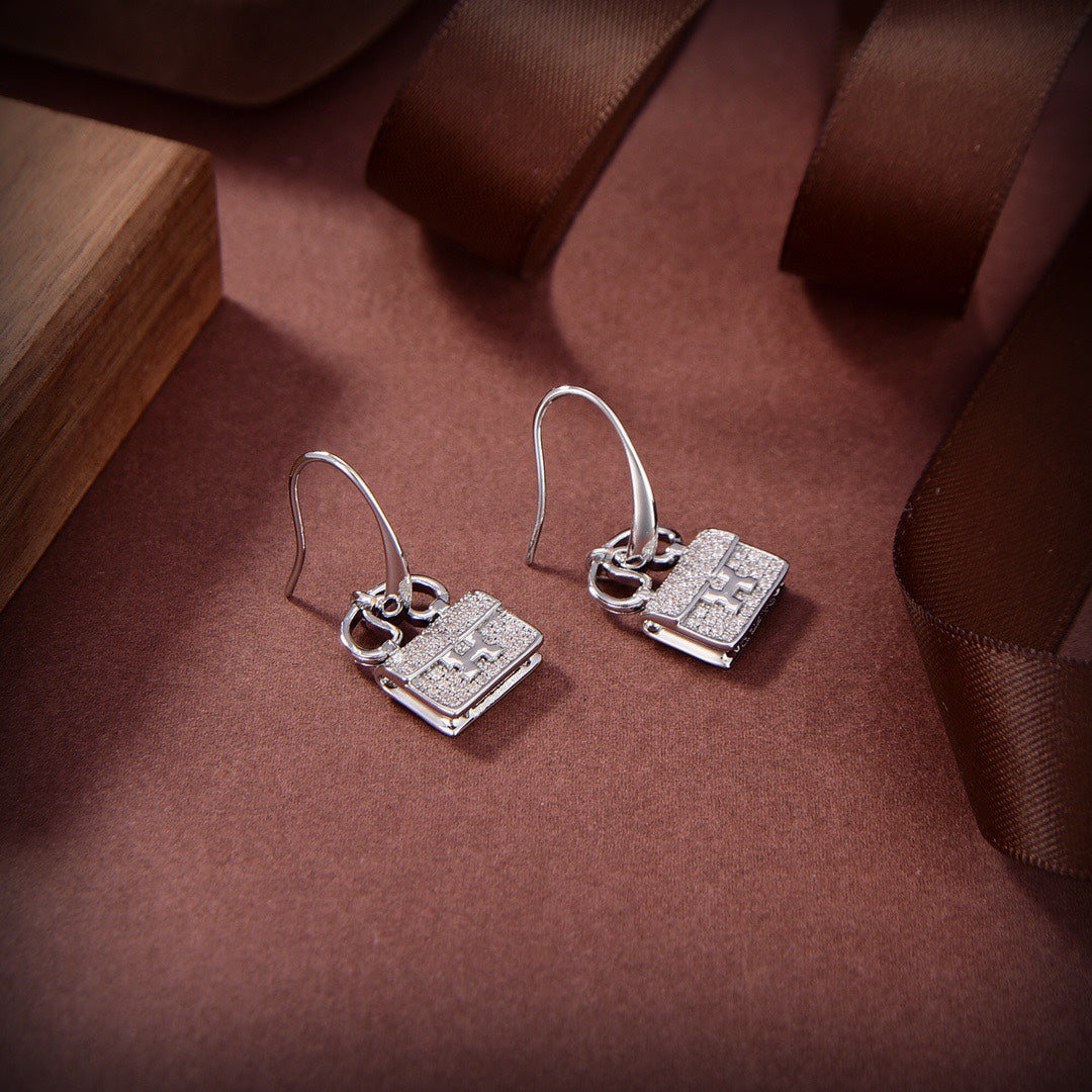 ¡®Dream¡¯KELLY DIAMOND EARRINGS