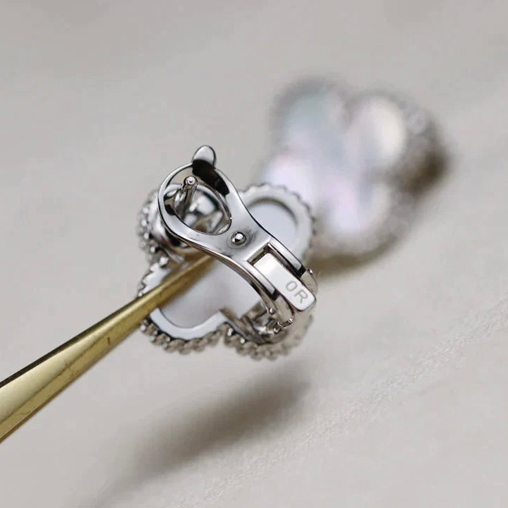 ¡®Dream¡¯CLOVER MEDIUM 1 MOTIFS  WHITE MOP EARRINGS SILVER