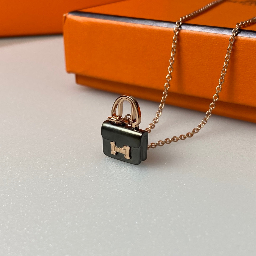 ¡®Dream¡¯CONSTANCE BLACK PEDANT PINK GOLD NECKLACE