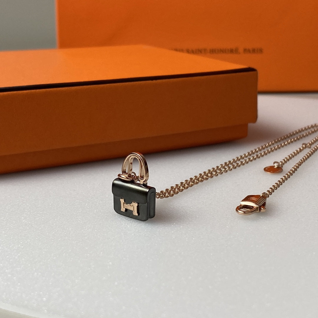 ¡®Dream¡¯CONSTANCE BLACK PEDANT PINK GOLD NECKLACE