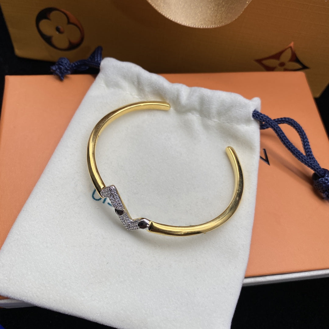 ¡®Dream¡¯VOLTE UPSITE DOWN DIAMOND GOLD OPEN BRACELET