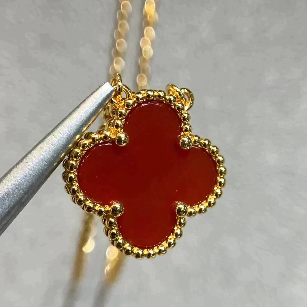 ¡®Dream¡¯CLOVER 15MM CARNELIAN SINGLE FLOWER NECKLACE