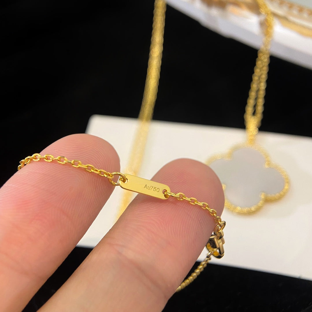 ¡®Dream¡¯CLOVER 25MM MOP LARGE PENDANT NECKLACE