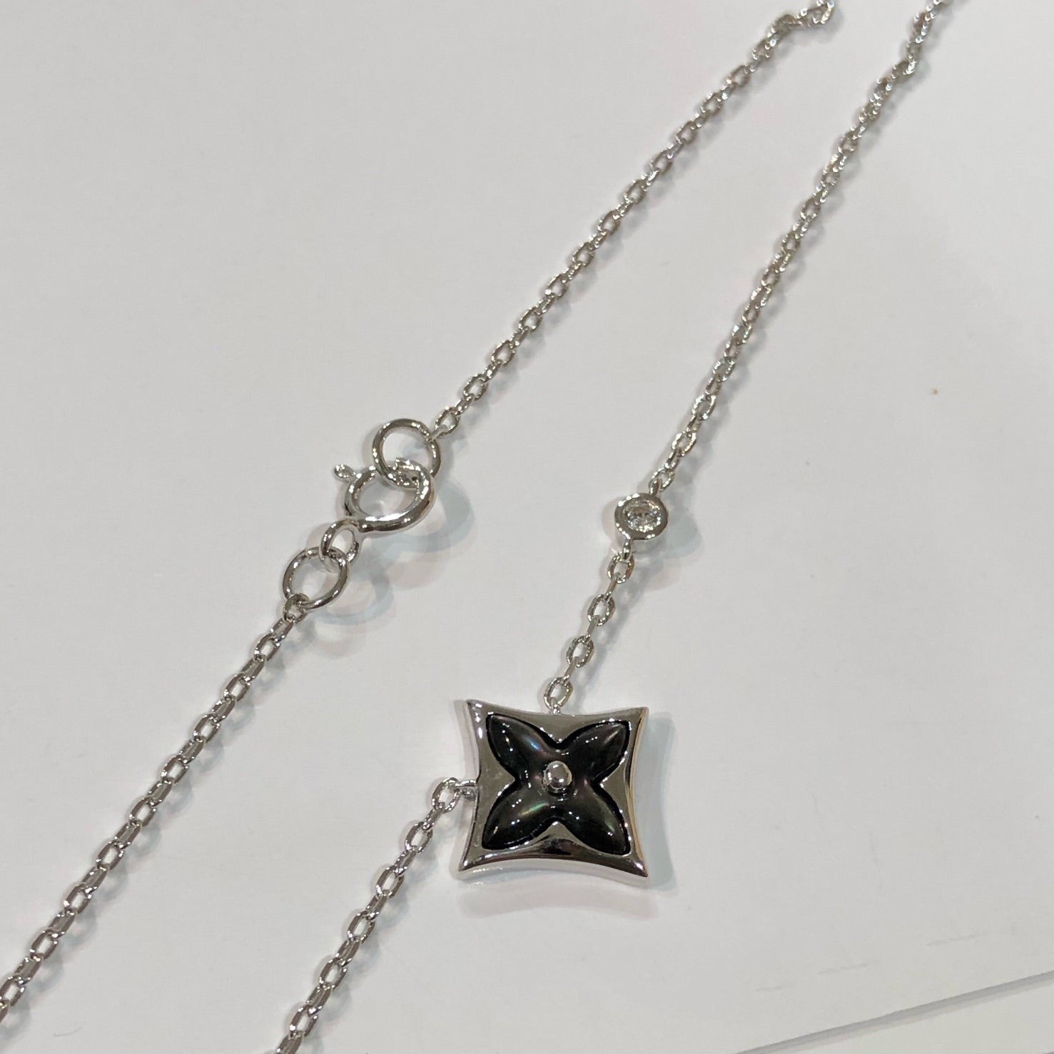 ¡®Dream¡¯STAR BLACK MOP NECKLACE