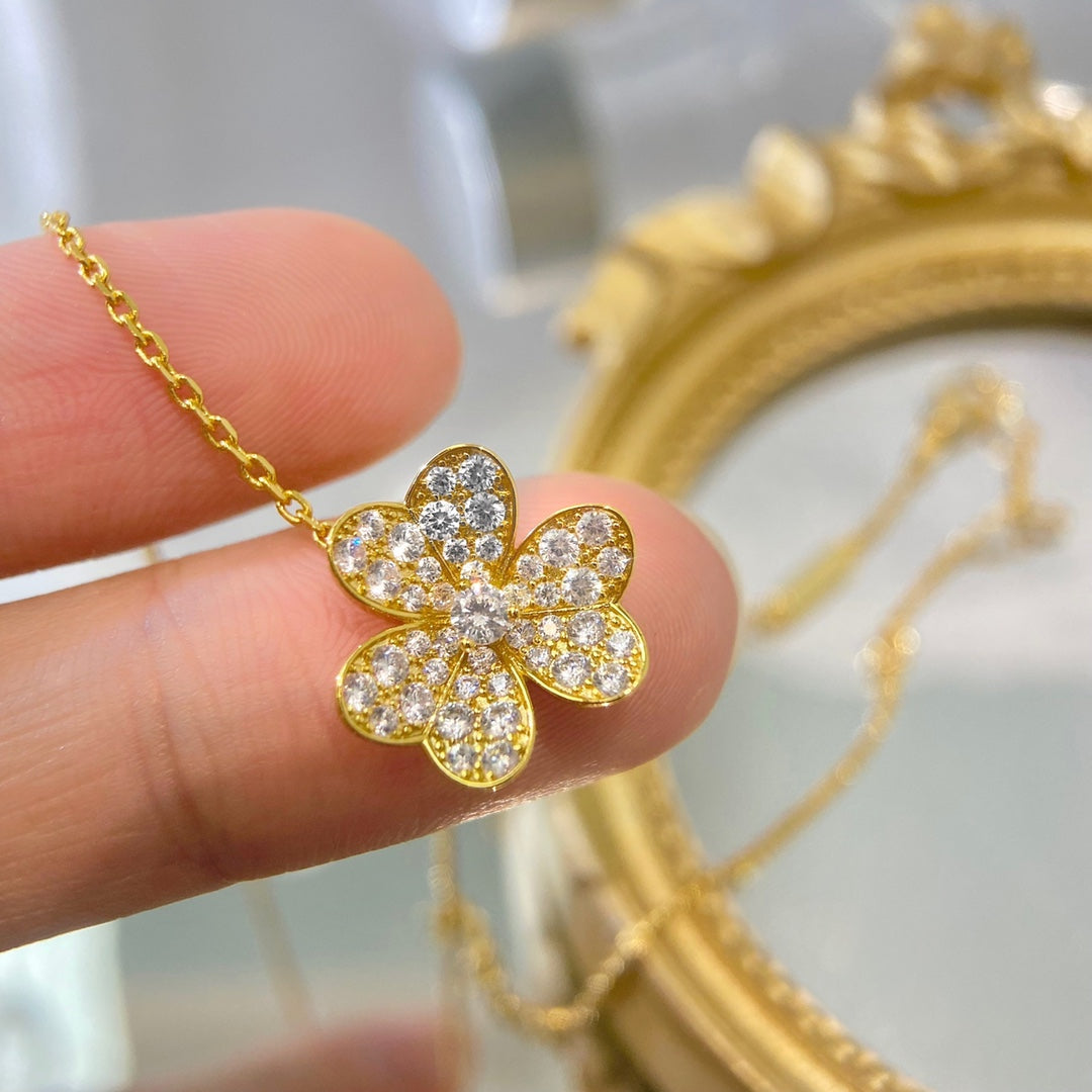 ¡®Dream¡¯FLOWER DIAMOND NECKLACE