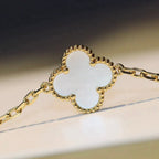 ¡®Dream¡¯CLOVER 20 MOTIFS WHITE MOP NECKLACE