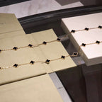 ¡®Dream¡¯CLOVER 20 MOTIFS ONYX NECKLACE