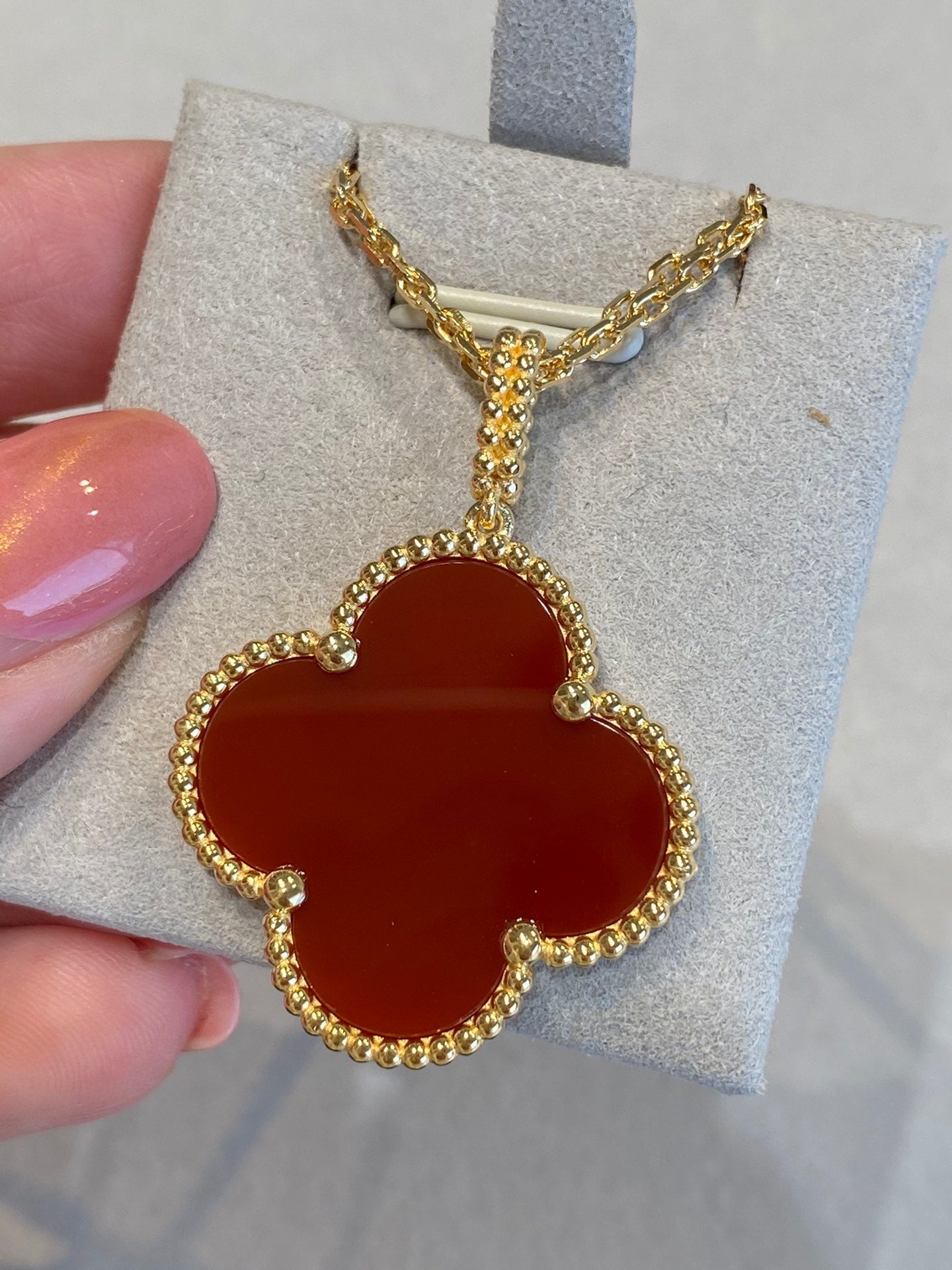 ¡®Dream¡¯CLOVER 25MM NECKLACE GOLD CARNELIAN