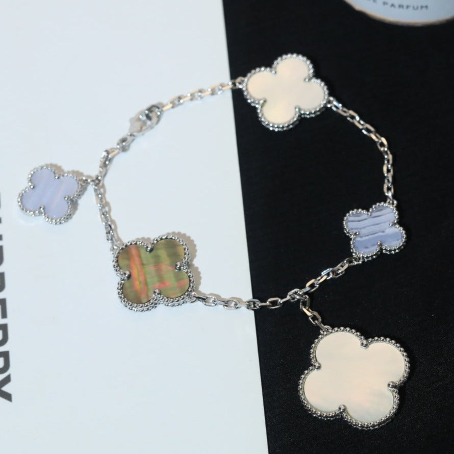 ¡®Dream¡¯CLOVER BRACELET 5 MOTIFS MOP CHALCEDONY SILVER