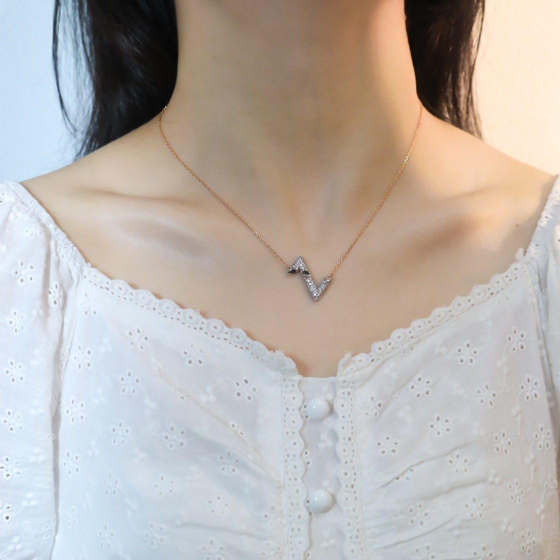 ¡®Dream¡¯VOLT SILVER DIAMOND PEDANT NECKLACE