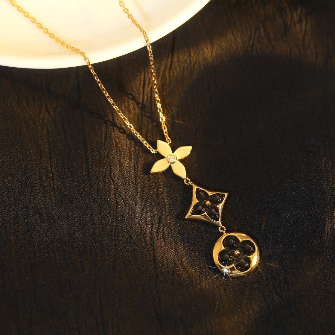 ¡®Dream¡¯STAR AND SUN ONYX PINK GOLD NECKLACE