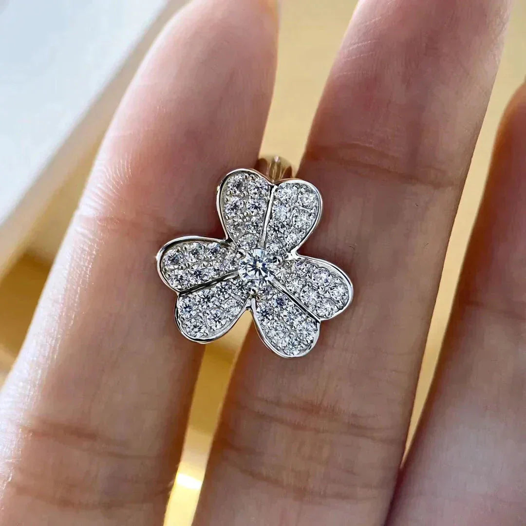 ¡®Dream¡¯CLOVER COMOS DIAMOND EARRINGS SILVER