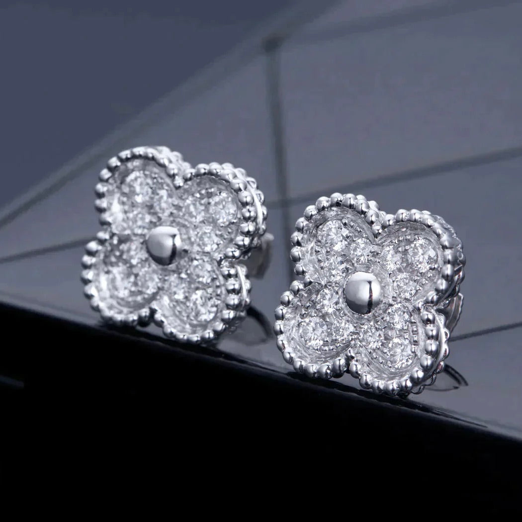 ¡®Dream¡¯CLOVER 1 MOTIFS DIAMOND STUD EARRINGS SILVER