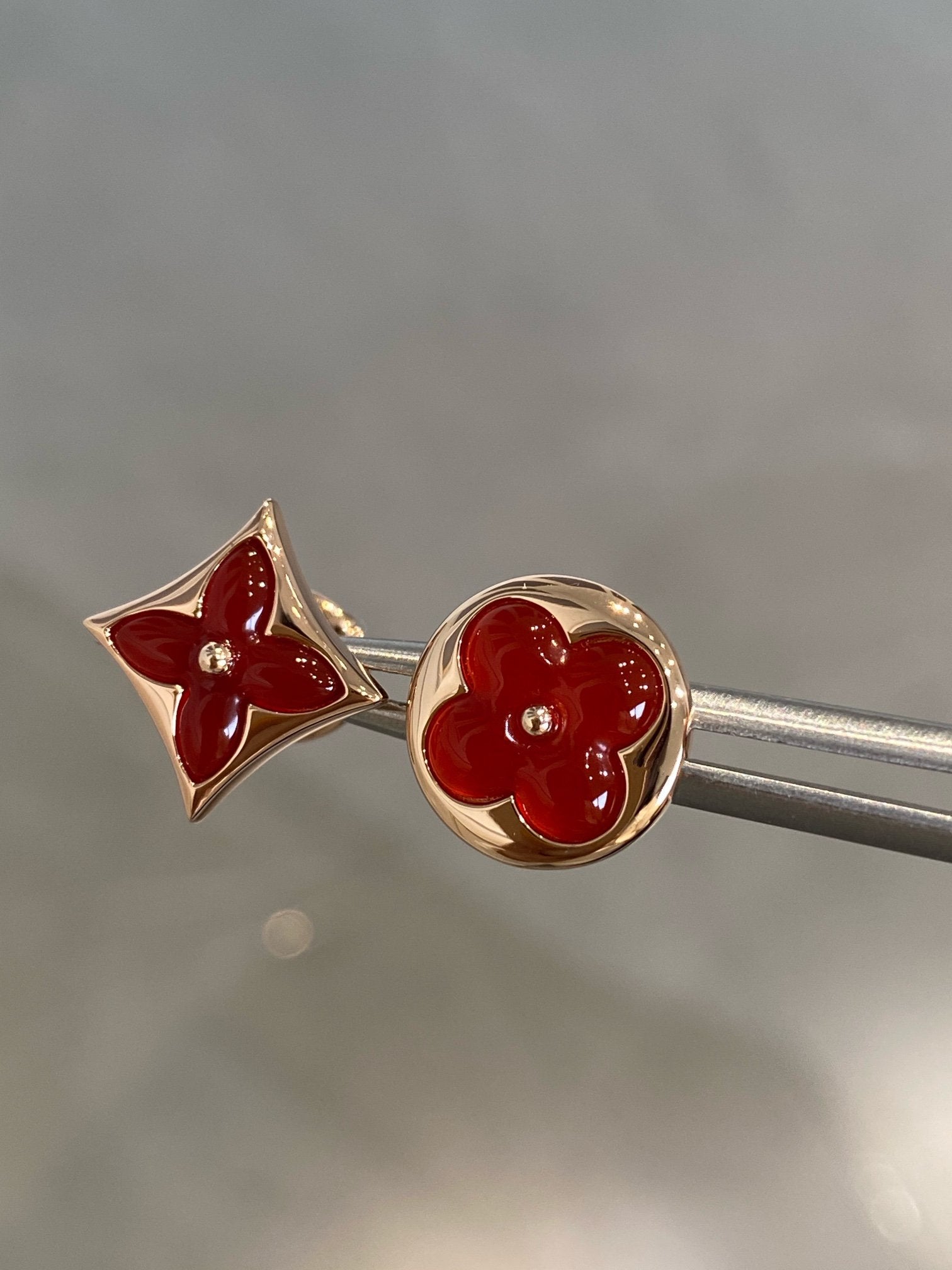 ¡®Dream¡¯STAR AND SUN PINK GOLD CARNELIAN STUD EARRINGS