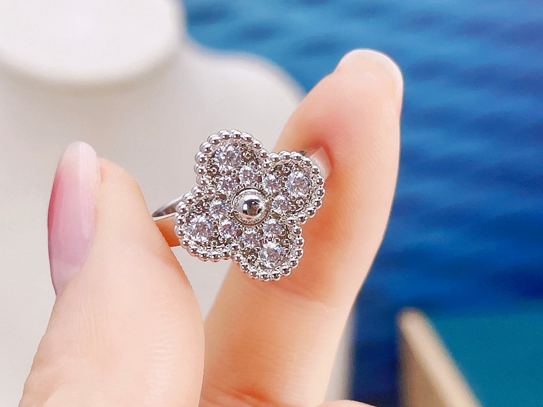 ¡®Dream¡¯CLOVER DIAMOND RING