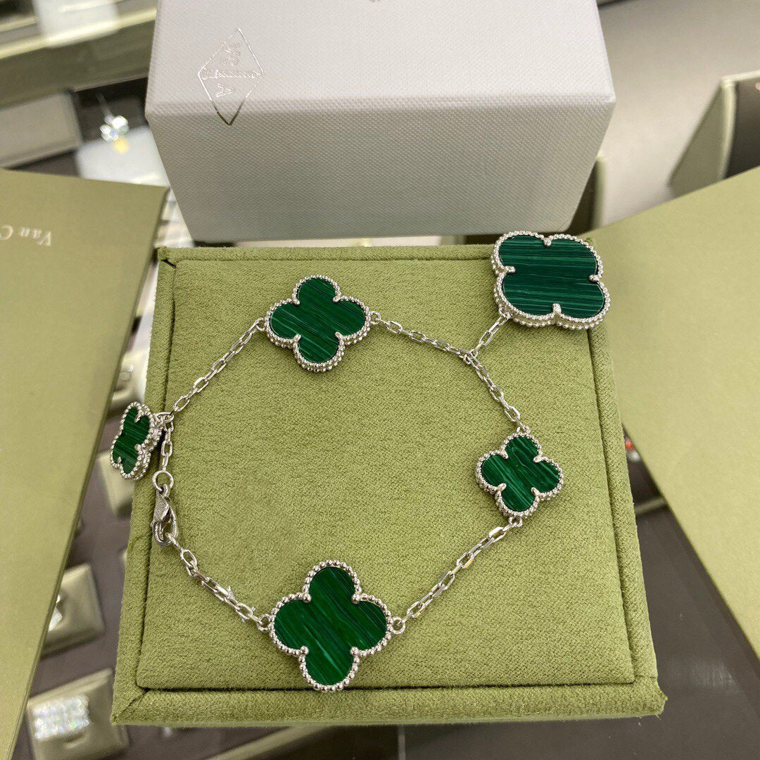¡®Dream¡¯CLOVER 5 MOTIFS SIVLER MALACHITE BRACELET