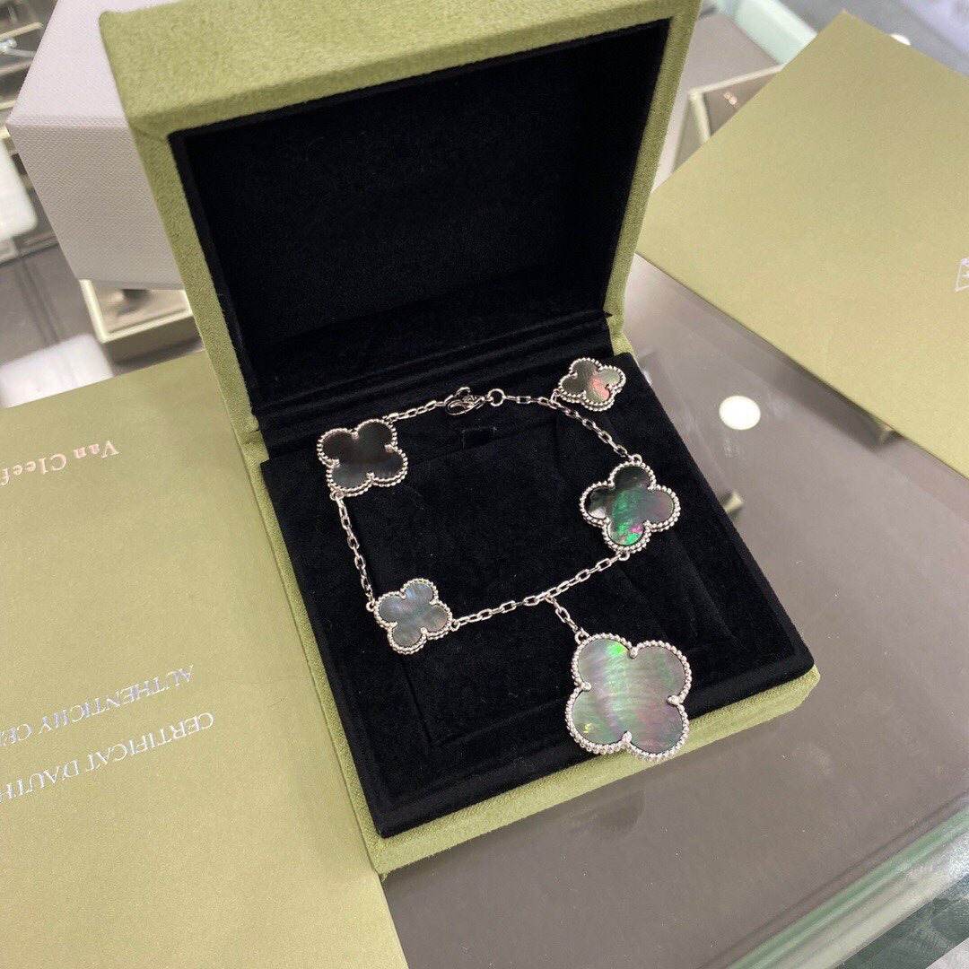¡®Dream¡¯CLOVER 5 MOTIFS SIVLER DARK MOP BRACELET