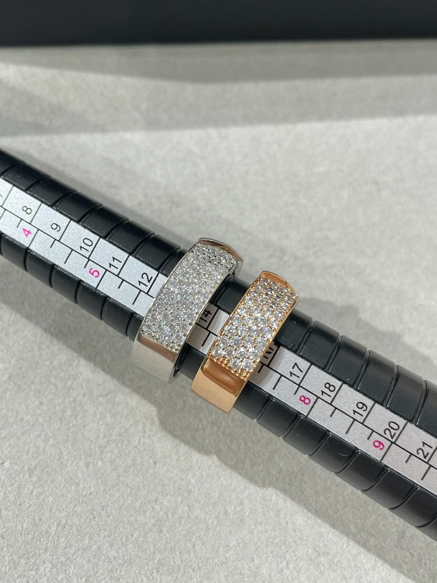 ¡®Dream¡¯LIENS EVIDENCE  DIAMOND PAVED RING