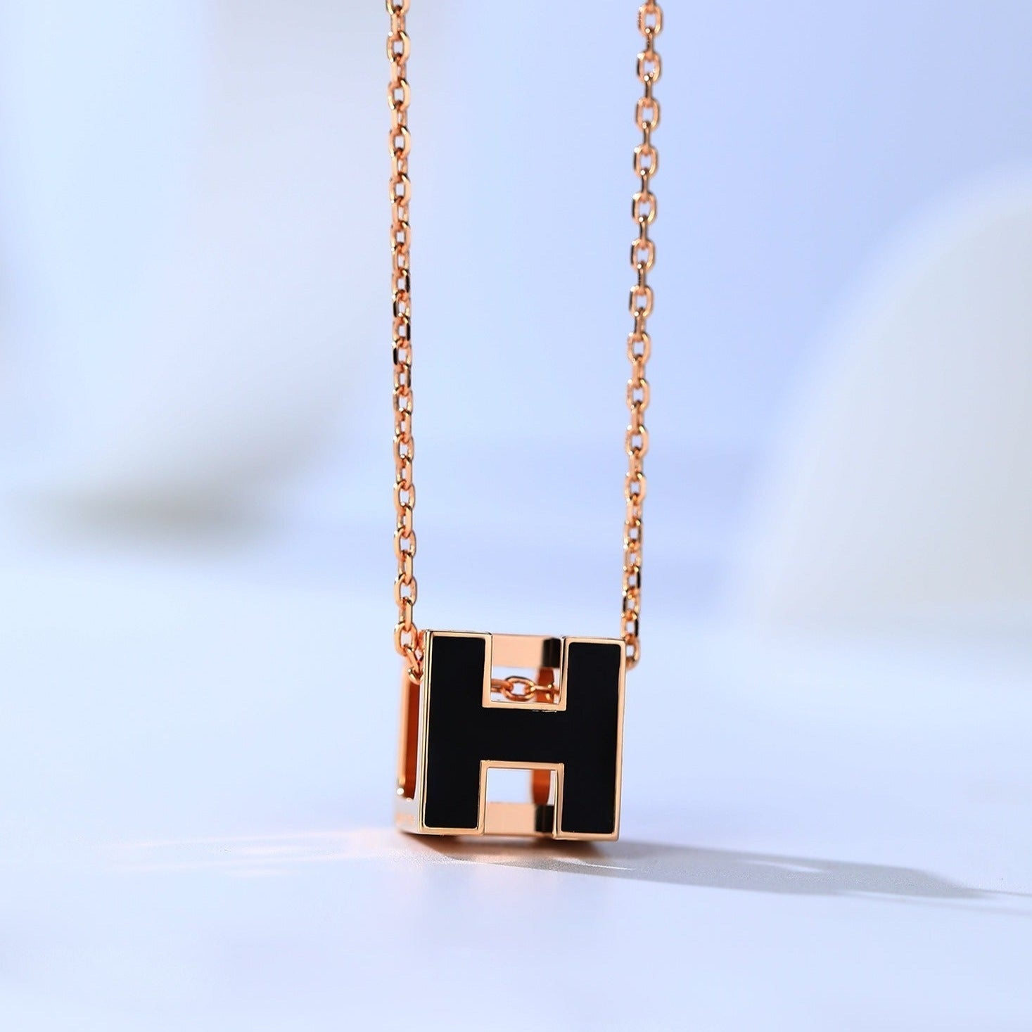 ¡®Dream¡¯H CAGE PINK GOLD NECKLACE