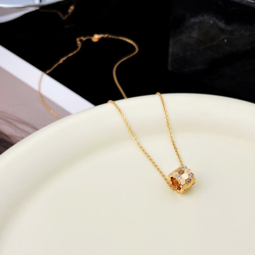 ¡®Dream¡¯BEE MINI PEDANT DIAMOND NECKLACE
