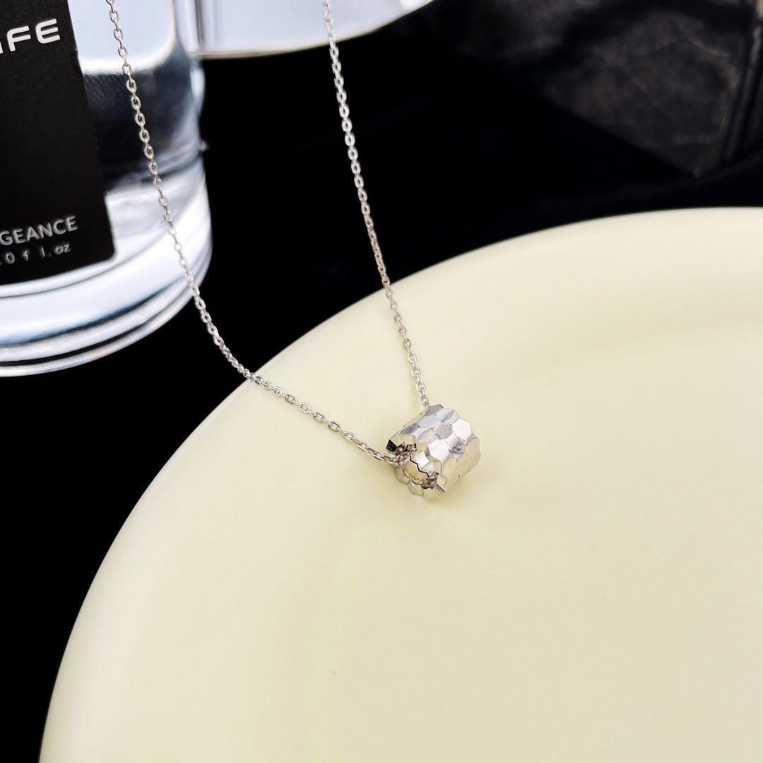 ¡®Dream¡¯BEE MINI PEDANT DIAMOND NECKLACE
