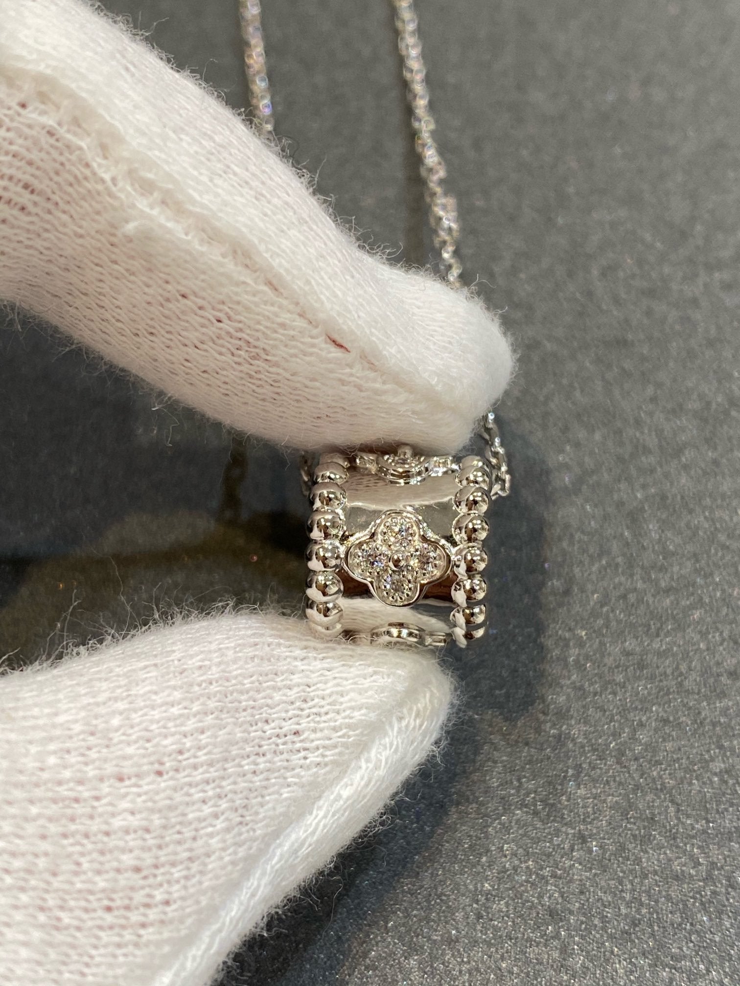 ¡®Dream¡¯PERLEE PEDANT SIVLER DIAMOND NECKLACE