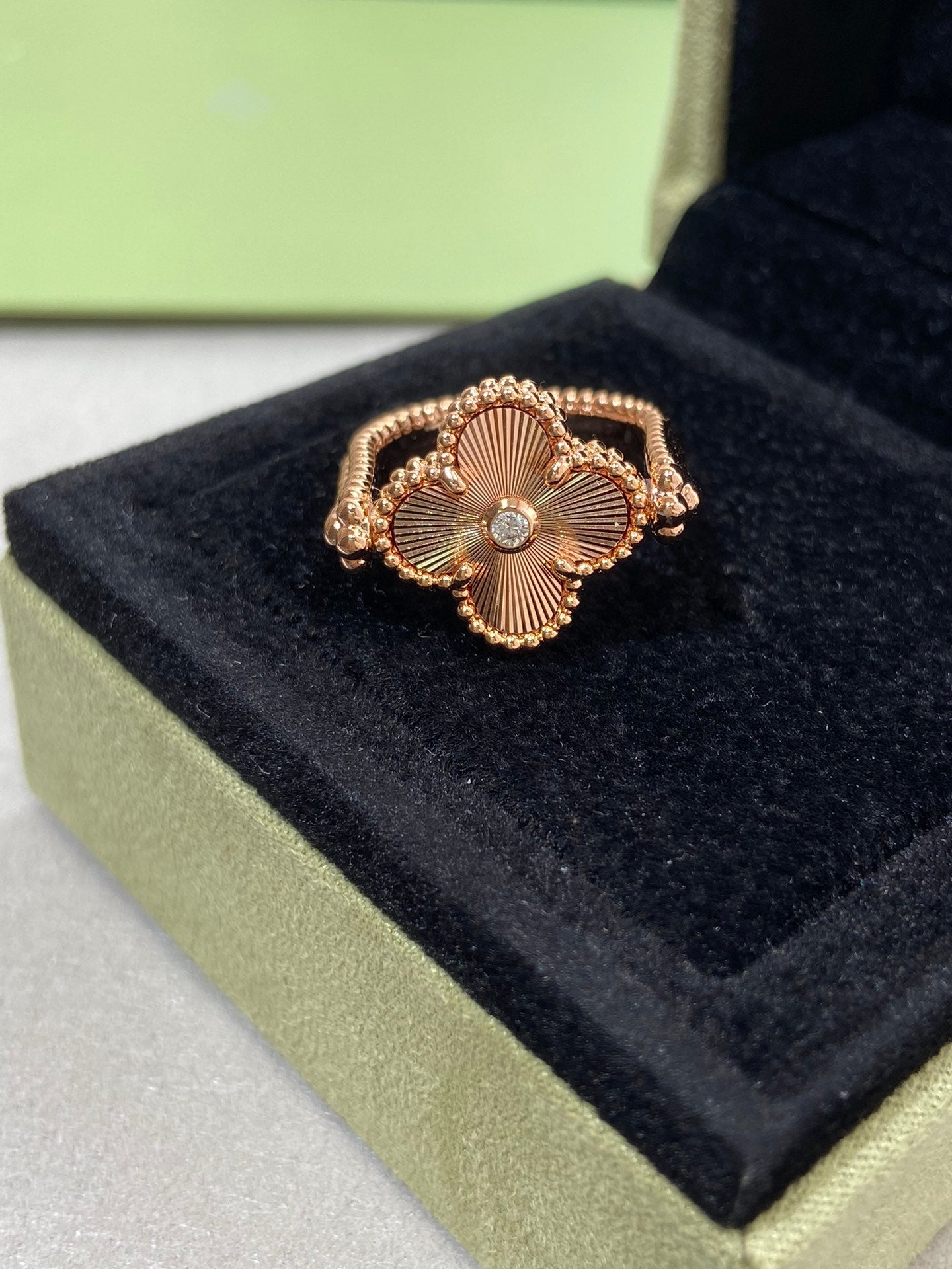 ¡®Dream¡¯CLOVER RIVERSIBLE ROSE GOLD RING