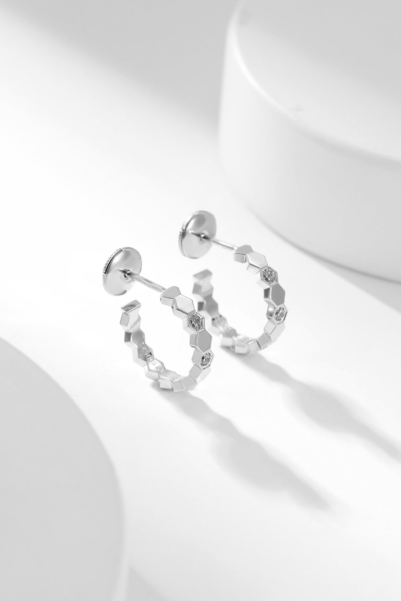 ¡®Dream¡¯BEE LOVE DIAMOND HOOP EARRINGS