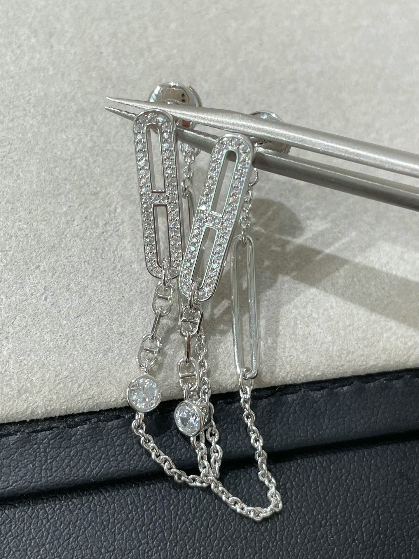 ¡®Dream¡¯CHAINE CHAOS DIAMOND DROP EARRINGS