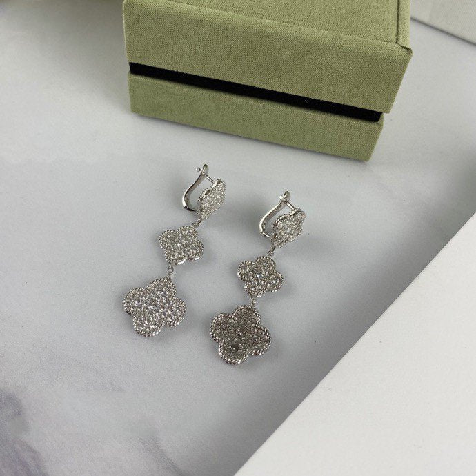 ¡®Dream¡¯CLOVER 3 MOTIF DIAMOND SILVER DROP EARRINGS