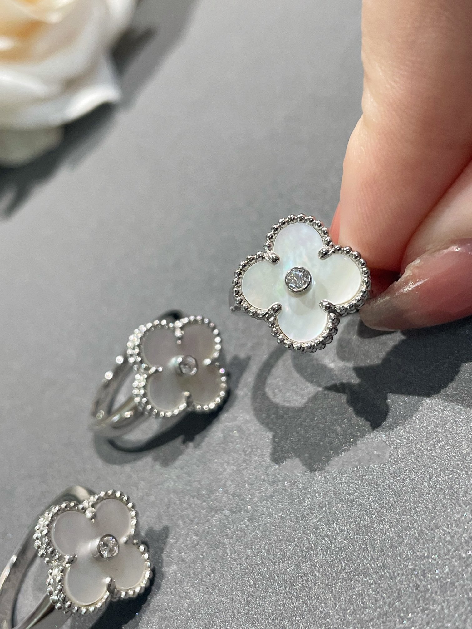 ¡®Dream¡¯CLOVER SILVER MOP DIAMOND RING