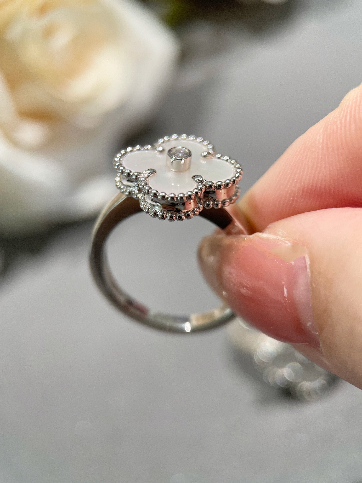 ¡®Dream¡¯CLOVER SILVER MOP DIAMOND RING