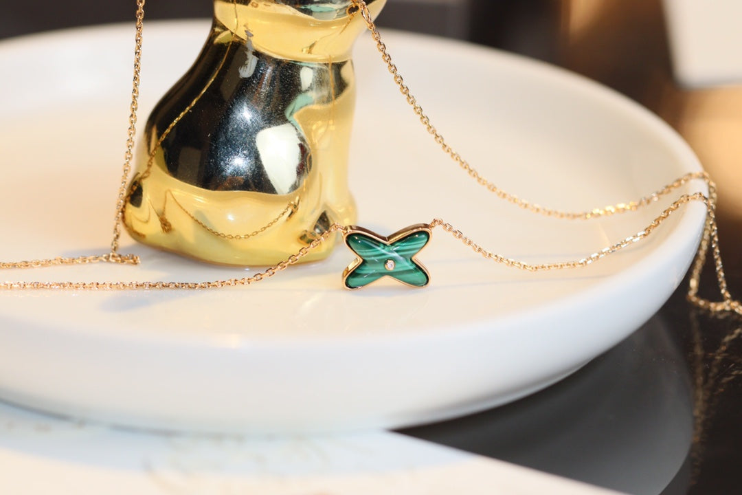 ¡®Dream¡¯JEUX MALACHITE 1 DIAMOND PINK GOLD NECKLACE